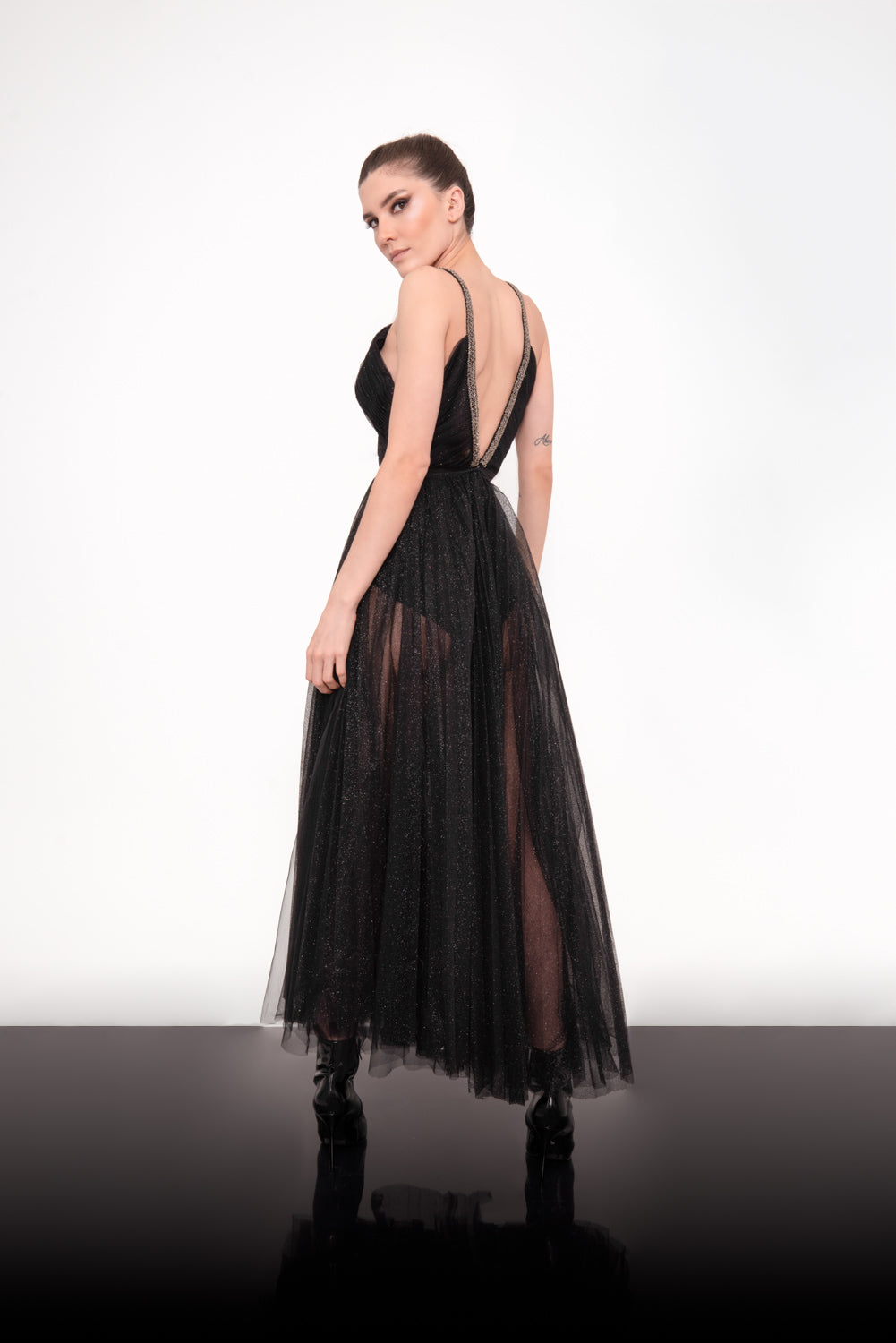 saia, saia laboissiere, saia plissada, saia trespasse, saia para festa, saia maravilhosa, saia luxo, saia midi, saia curta, saia longa, saia verao, saia chique, saia elegante, saia luxo, laboissiere, moda luxo, moda exclusiva, roupa de festa, roupa de balada, roupa para arrasar, vestido para festa