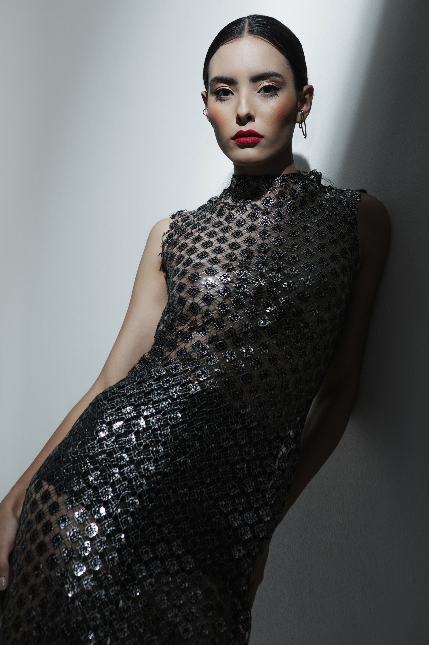 Vestido Prateado Vazado